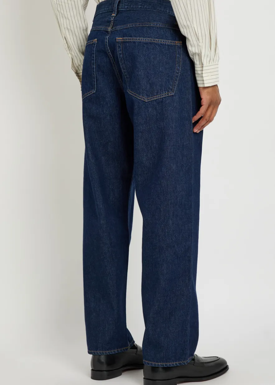 Straight-leg jeans