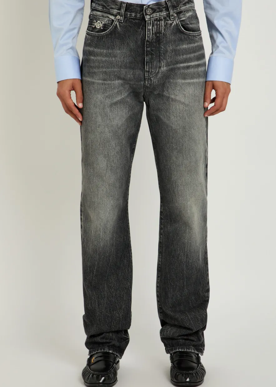 Straight-leg jeans