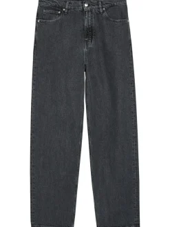 Straight-leg jeans