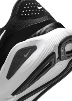 Structure 26 sneakers