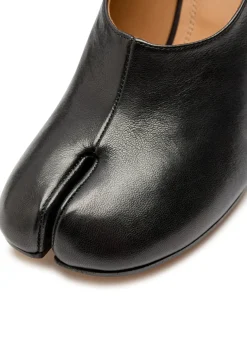 Tabi 80 grained leather pumps