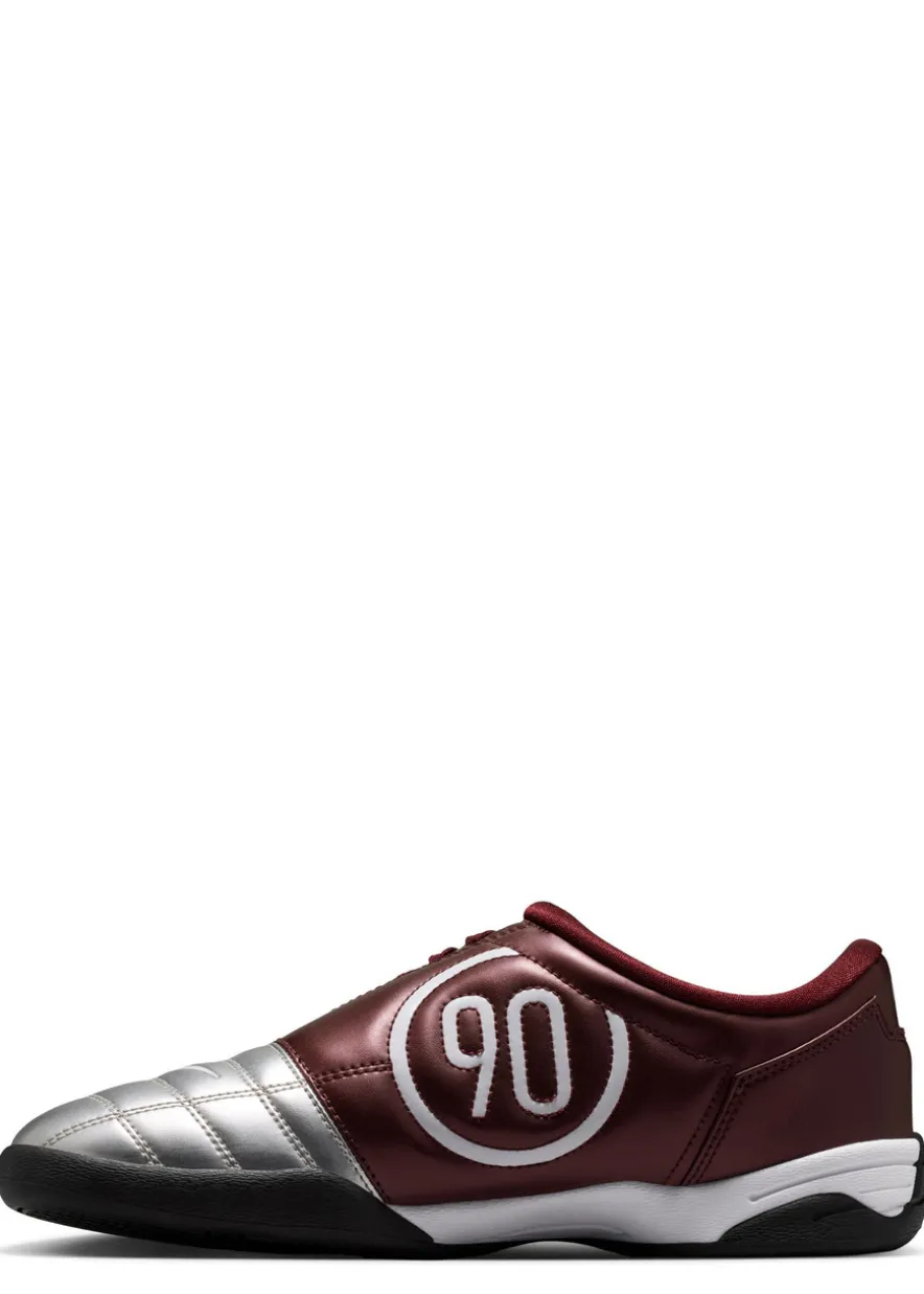 Total90 sneakers