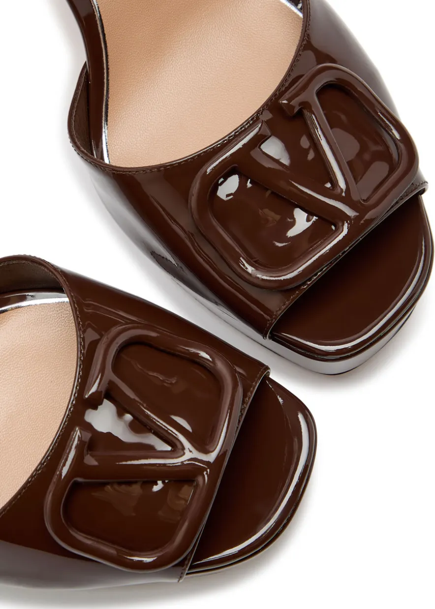 VLogo 120 glossed leather platform sandals