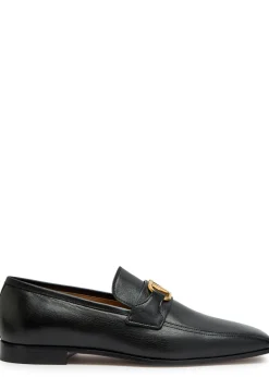 VLogo grained leather loafers