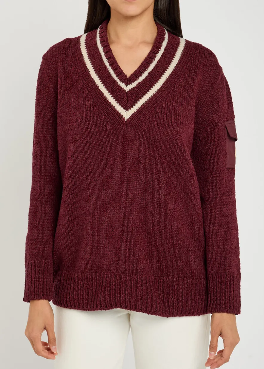 V-neck knitted jumper
