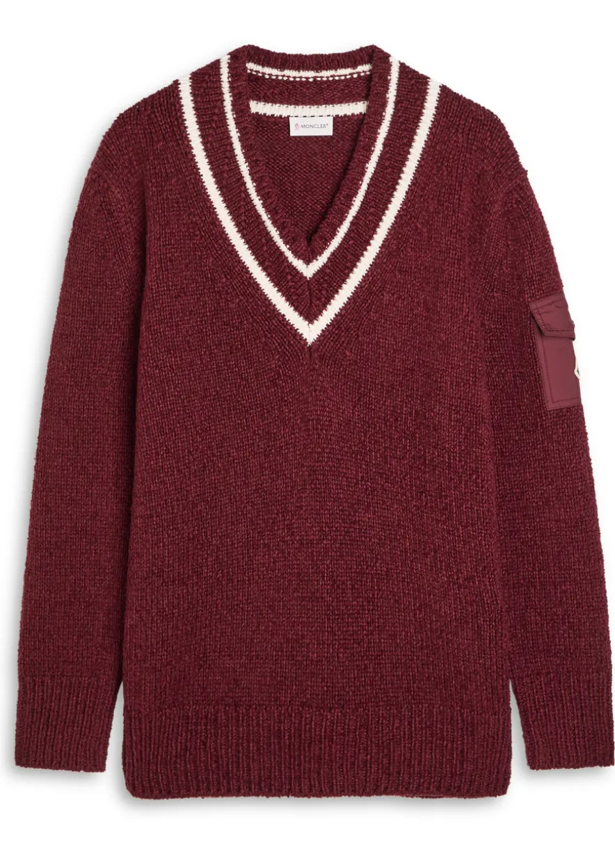 V-neck knitted jumper