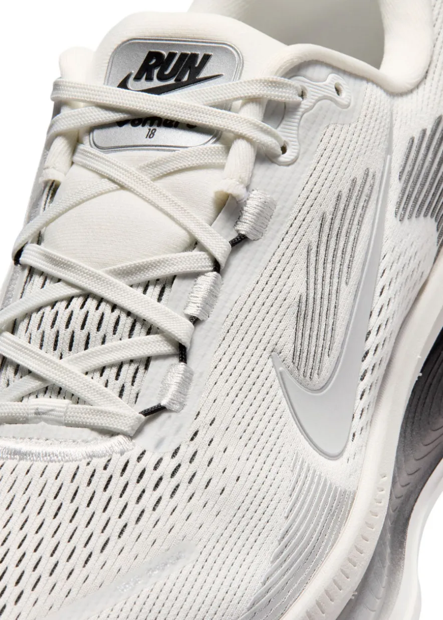 Vomero 18 sneakers