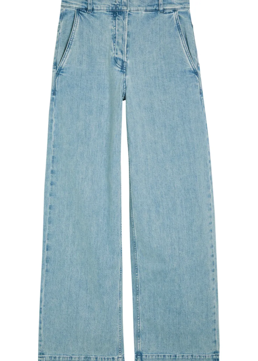 Wide-leg jeans