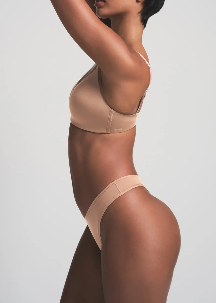 Wireless stretch-jersey t-shirt bra